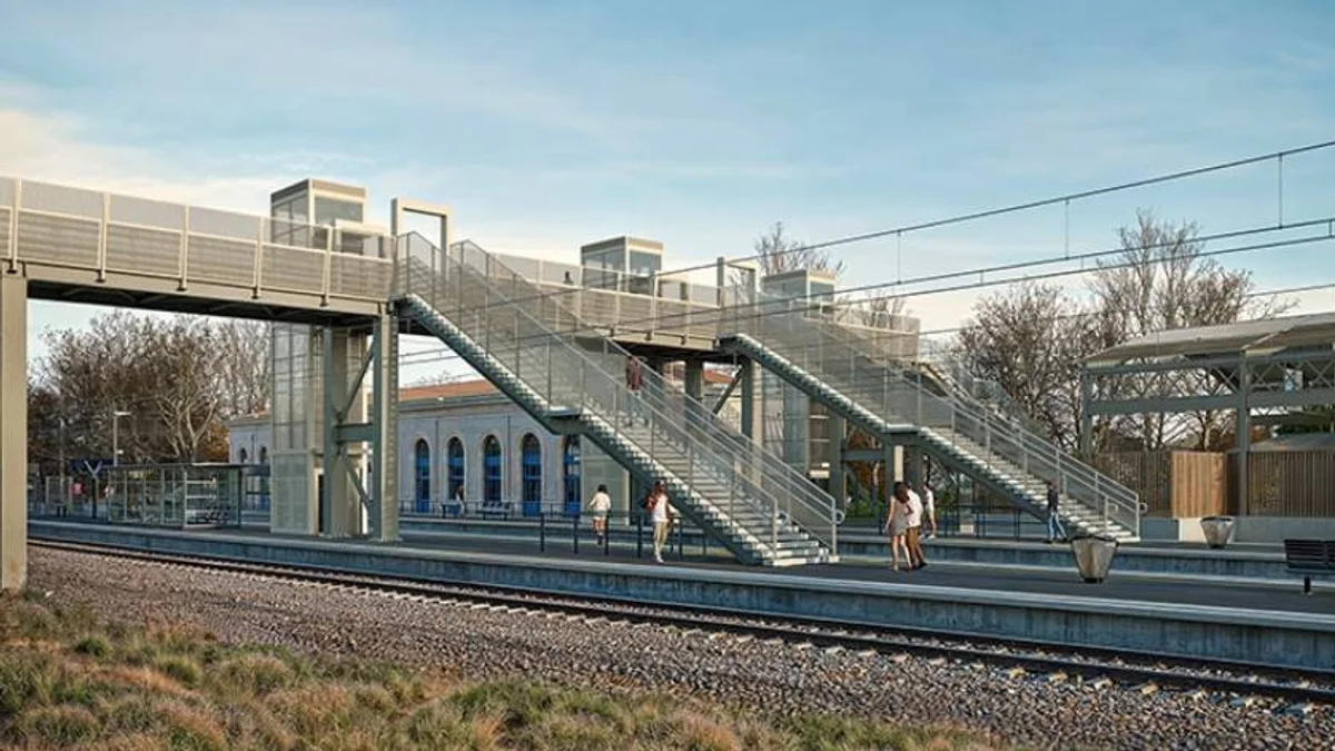 Agde - Une impressionnante opération nocturne prévue pour installer la passerelle piétonne de la gare #agde
