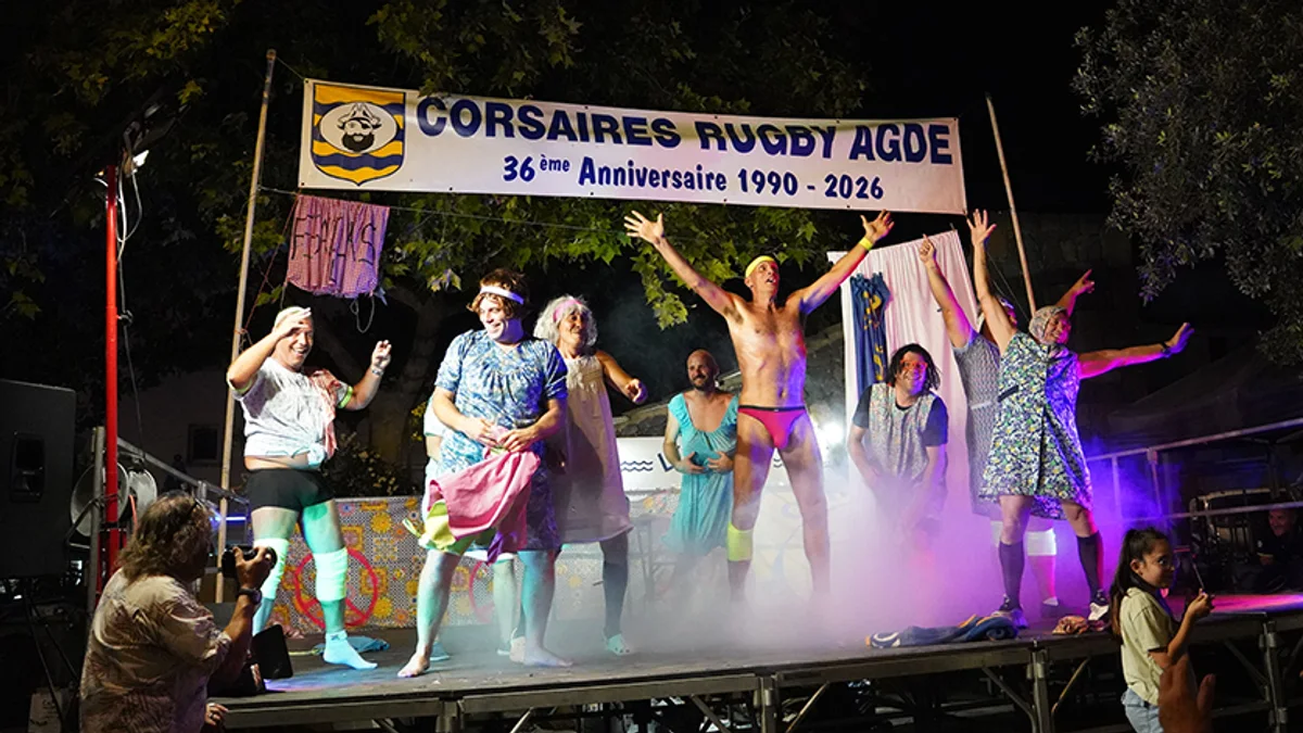 Cap d'Agde - La traditionnelle paëlla des Corsaires du ROA fait le plein au pied de la grande roue #capdagde