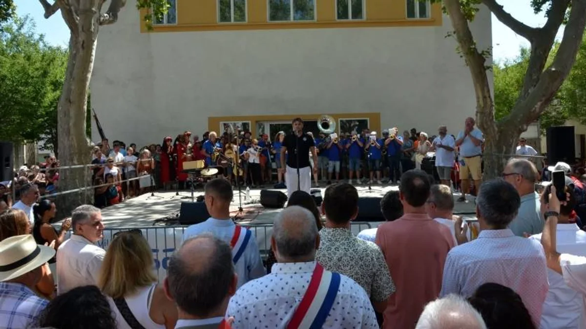 Bessan - Formidable éclat de traditions et d'émotions lors de la cérémonie des bouquets #bessan