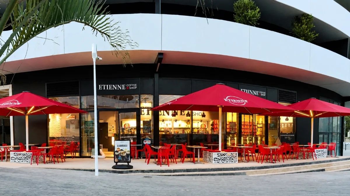Cap d'Agde - Des mégots contre un café : à Agde, le geste écolo est récompensé ! #capdagde