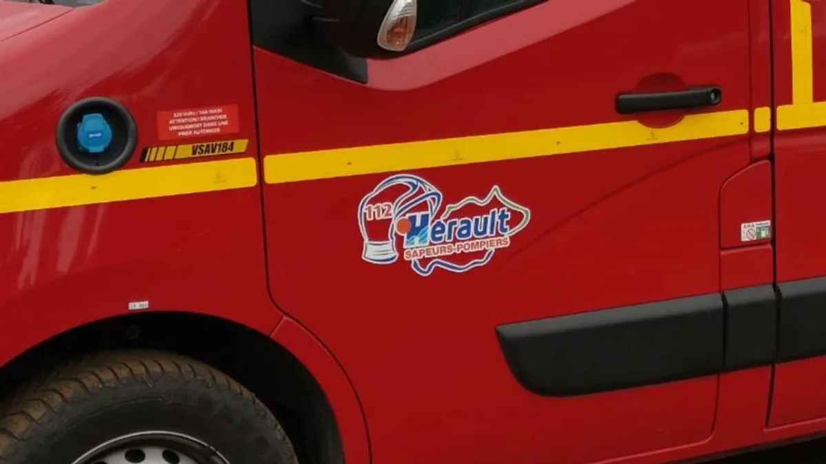 Agde - Un incendie en pleine nuit mobilise près de 30 sapeurs-pompiers au centre-ville #agde