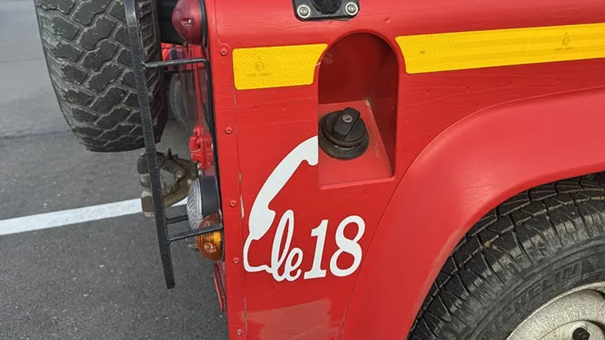 Agde : les pompiers mobilisés pour un feu de chaume aux abords de la RD612